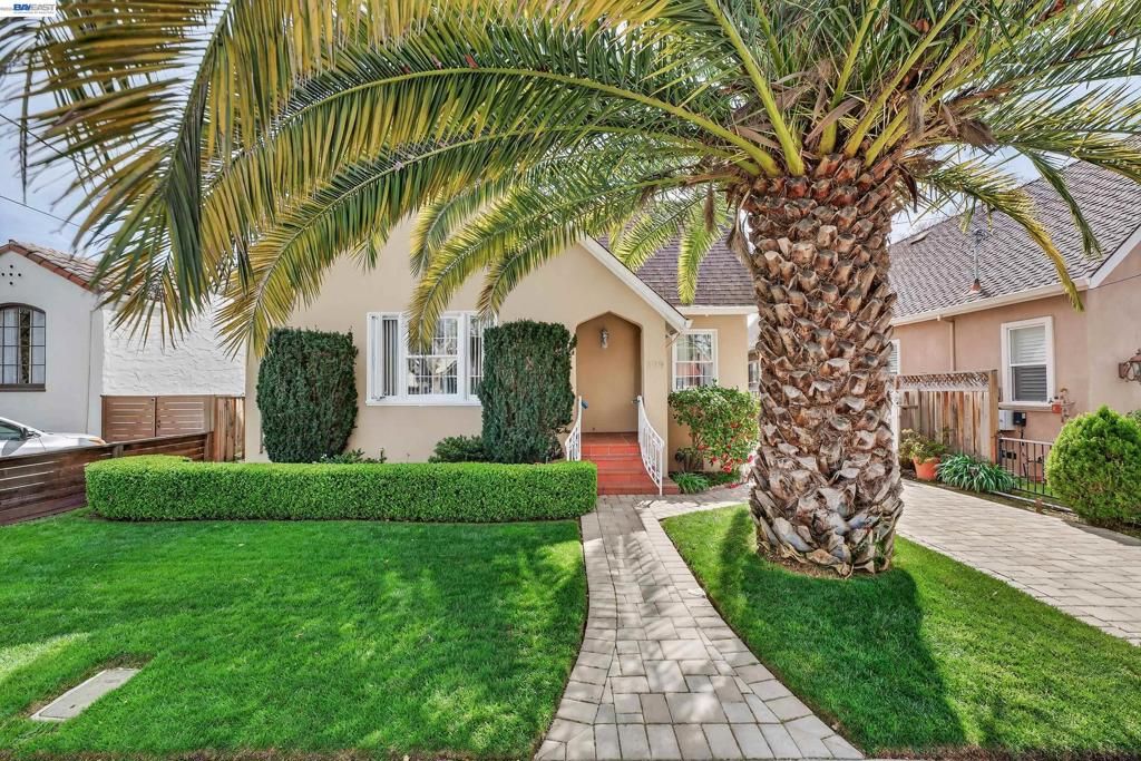 Photo of 339 Hobart Ave Ave, San Mateo, CA 94402 (MLS # 41126719)