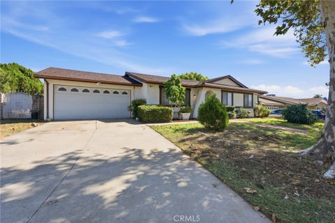 Photo of 759 S Arrowhead AVE, Rialto, CA 92376 (MLS # CV26189404)