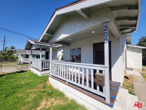 200 N Acacia Avenue Compton CA 90220