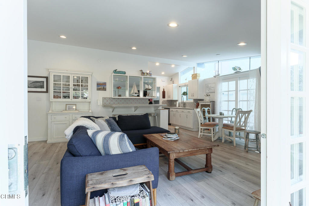 1089 Belfast Lane