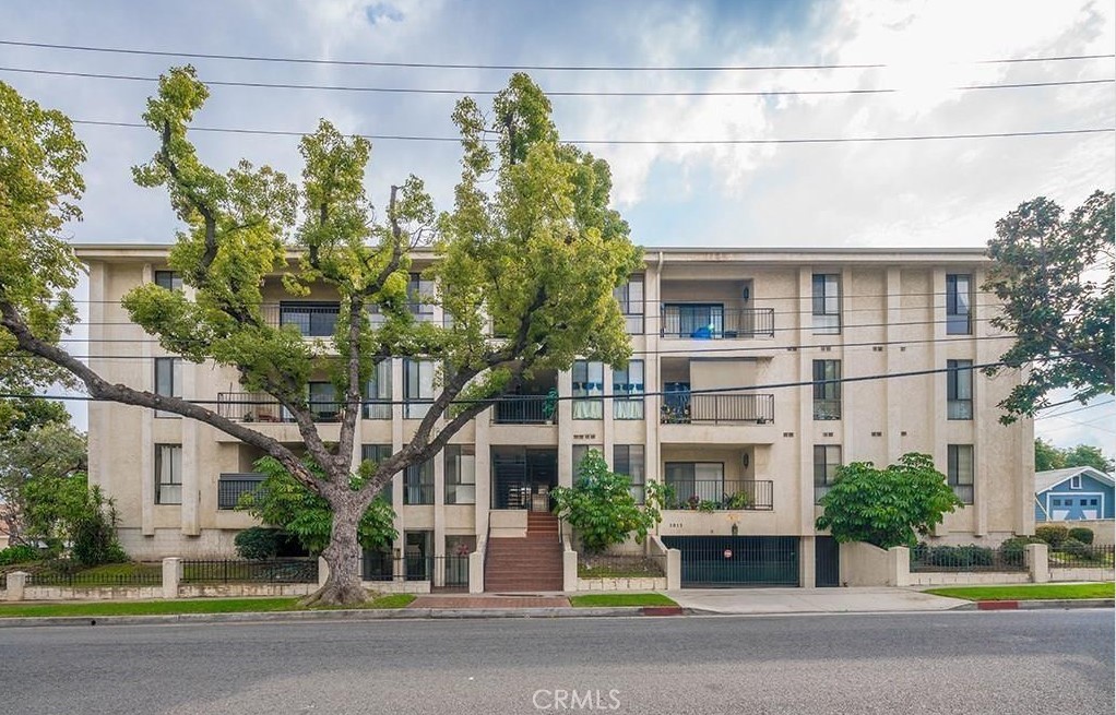 Located in a quiet 9-unit building with secure entry in North Alhambra, just one block from Huntington Drive, this spacious 2-bedroom, 2-bath single-level condo offers a large living room with a fireplace and access to a private balcony with neighborhood views. The bright eat-in kitchen features a wall of windows, stove and dishwasher, and generous cabinetry. Additional highlights include in-unit laundry, central A/C, and two ground-level parking spots in a private garage. Conveniently close to Downtown Los Angeles, local shops, and dining. Minimum one-year lease. Tenant to pay all utilities and maintain renter’s insurance. No pets allowed.