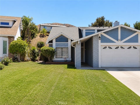 Photo of 14571 Long View DR, Fontana, CA 92337 (MLS # OC26181632)