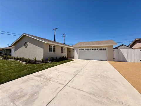 1131 E St. James Ave, Orange, CA 92865 - MLS#: OC26038390