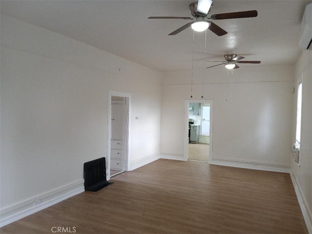 2111 Orange St