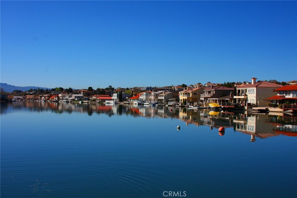 13145 Autumn Leaves Ave