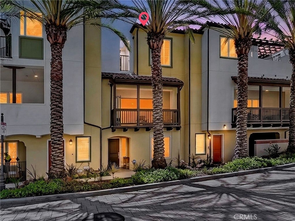 3446 Doheny Way