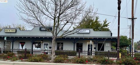 Photo of 857 SECOND ST UNIT C St, Brentwood, CA 94513 (MLS # 41119512)