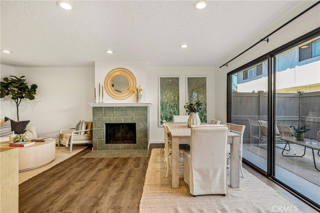 1456 Manhattan Beach Boulevard C