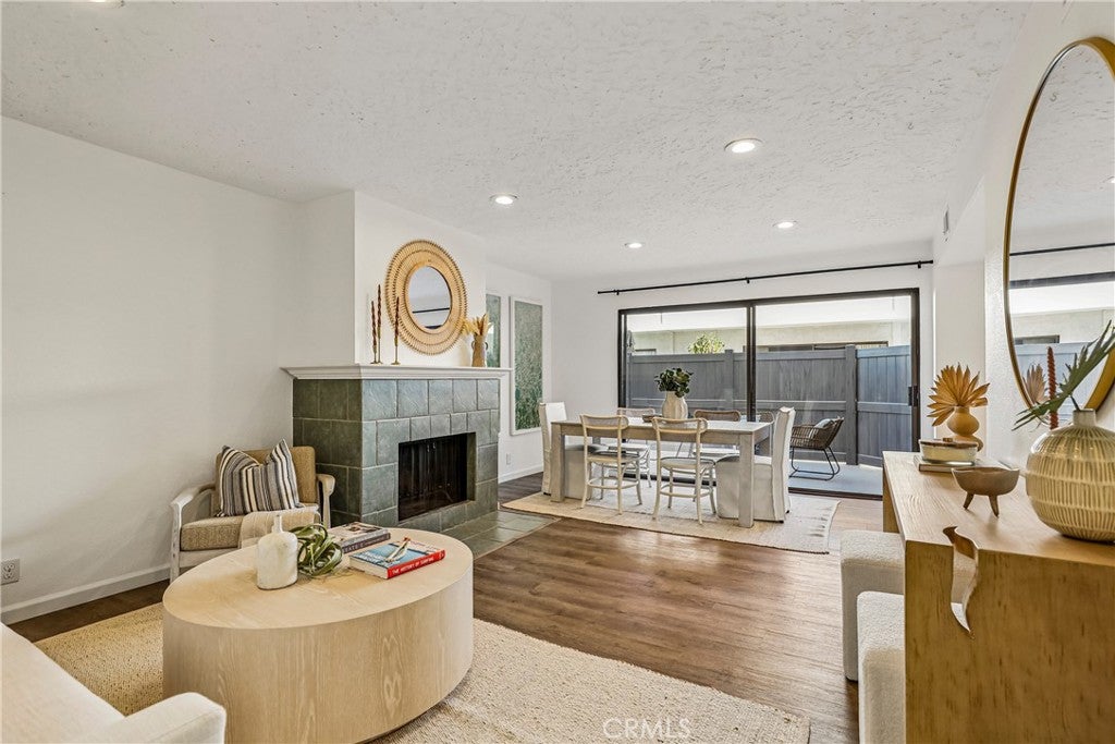 1456 Manhattan Beach Boulevard C