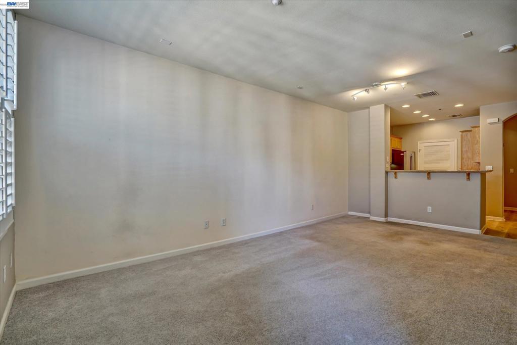 3360 Maguire Way 431