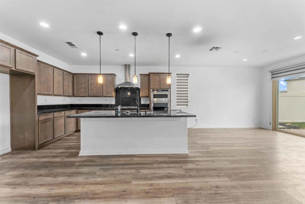 750 Green Court