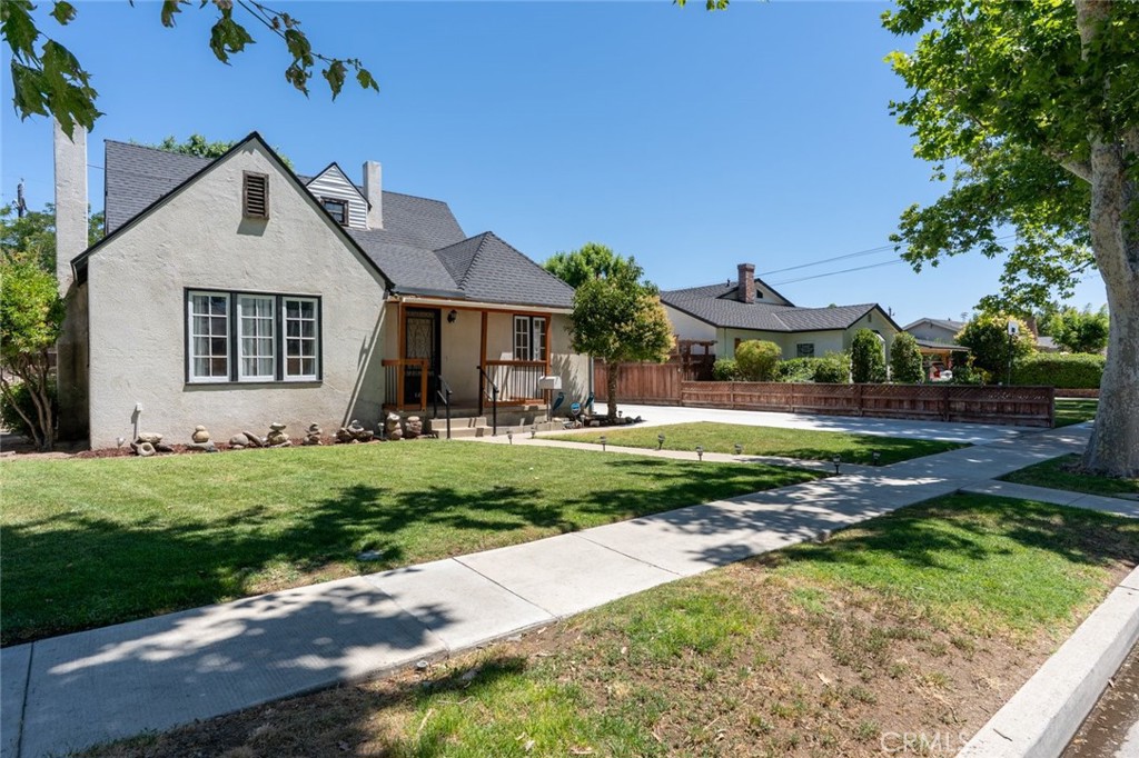 642 Adams Avenue