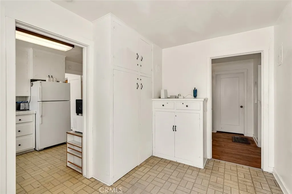 Los Banos, California 93635, United States, 4 Bedrooms Bedrooms, ,2 BathroomsBathrooms,Residential,Active,170521