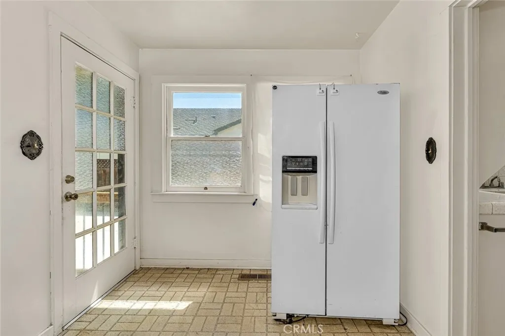 Los Banos, California 93635, United States, 4 Bedrooms Bedrooms, ,2 BathroomsBathrooms,Residential,Active,170521