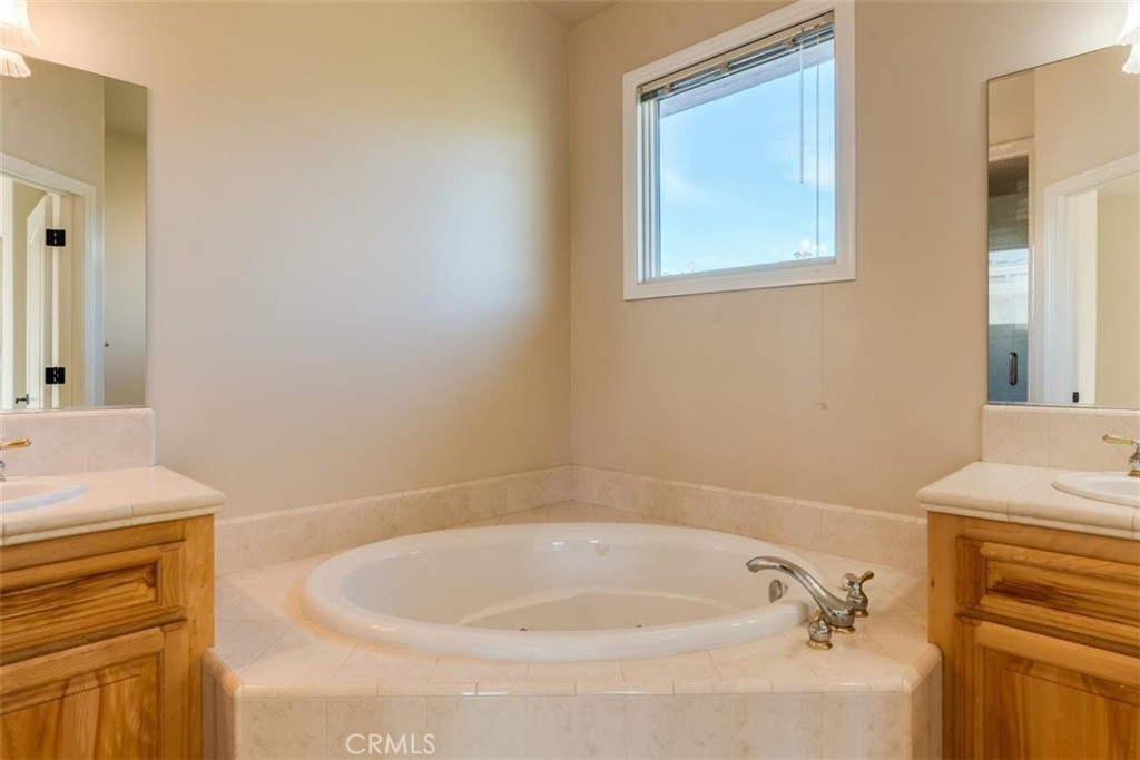 Cambria, California, 93428, United States, 3 Bedrooms Bedrooms, ,4 BathroomsBathrooms,Residential,Active,2024831