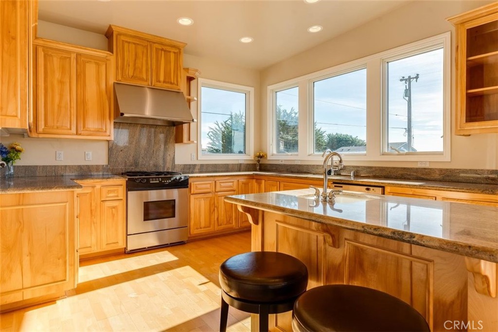 Cambria, California, 93428, United States, 3 Bedrooms Bedrooms, ,4 BathroomsBathrooms,Residential,Active,2024831
