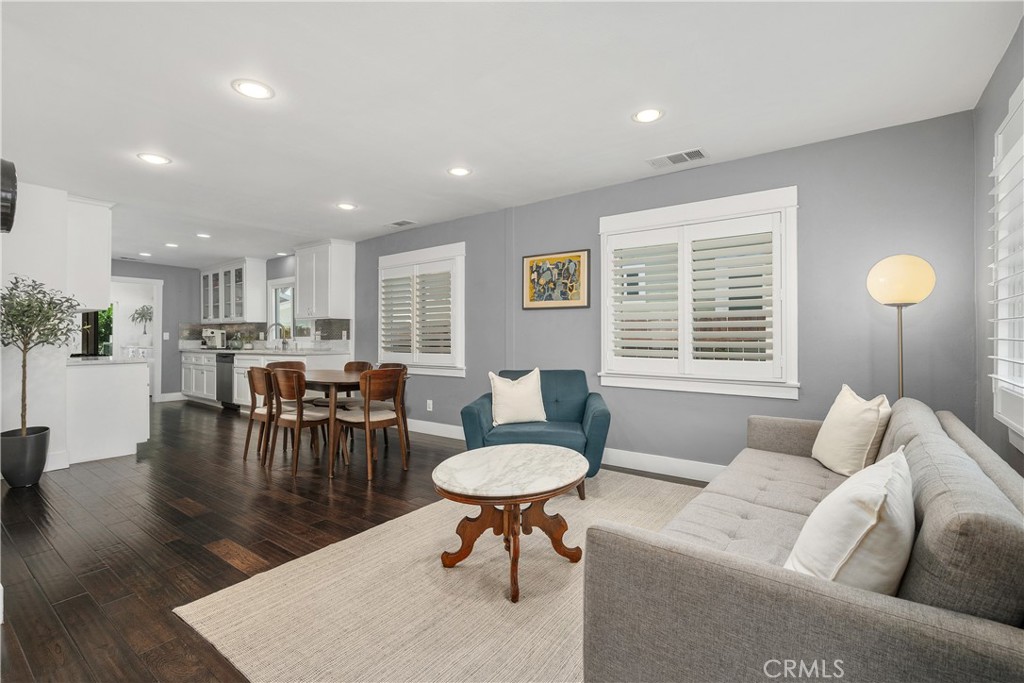 321 S Electric Avenue