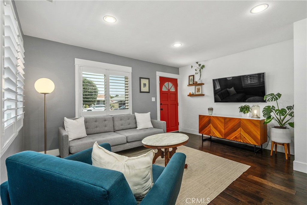 321 S Electric Avenue
