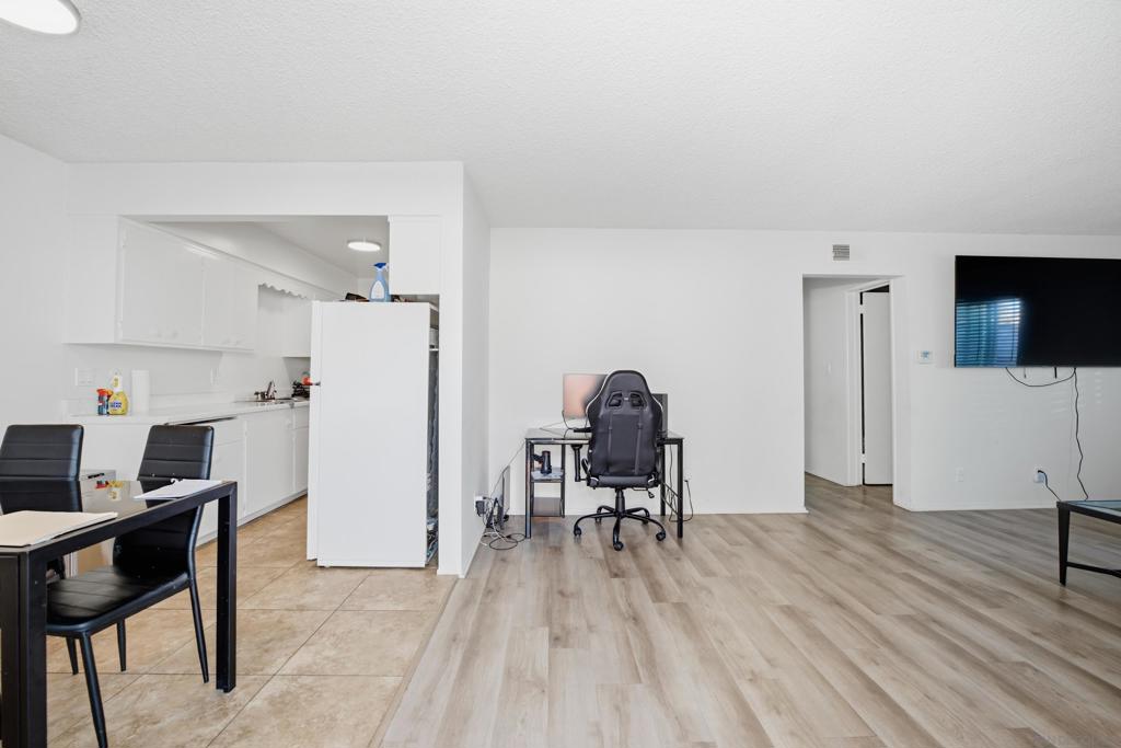 627 629 N Citrus Ave.