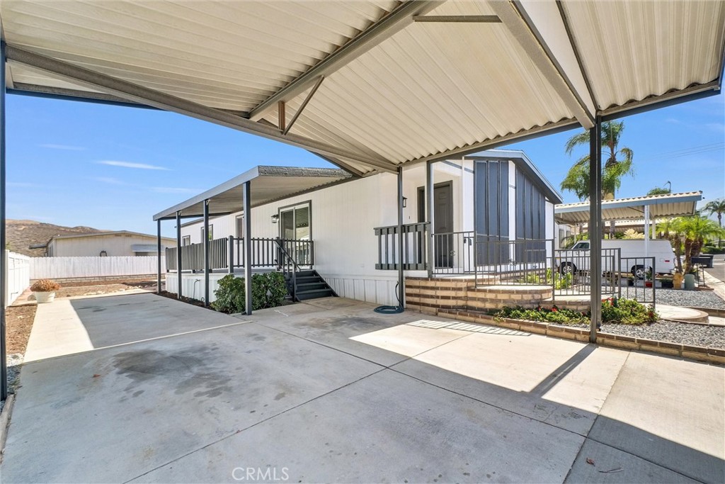 Creekside - Residential