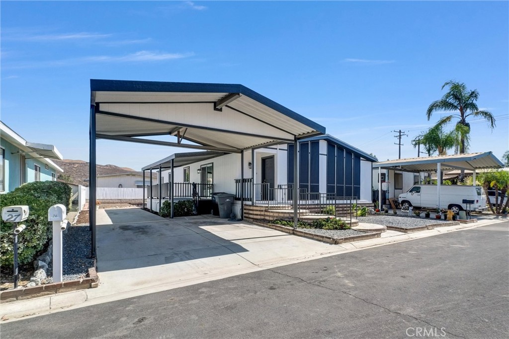 Creekside - Residential