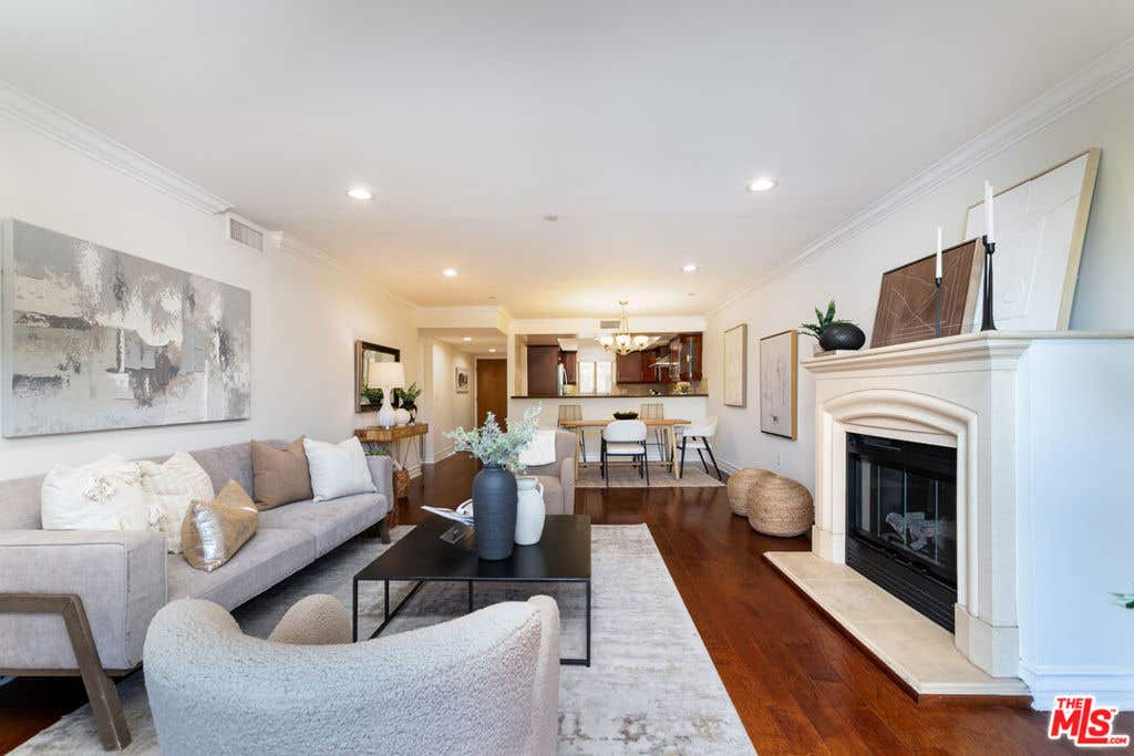 Photo of 1417 S Westgate Avenue #201, Los Angeles, CA 90025 (MLS # 26833617)