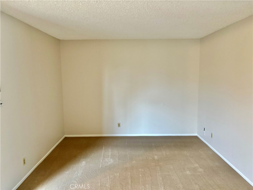 208 S West 5