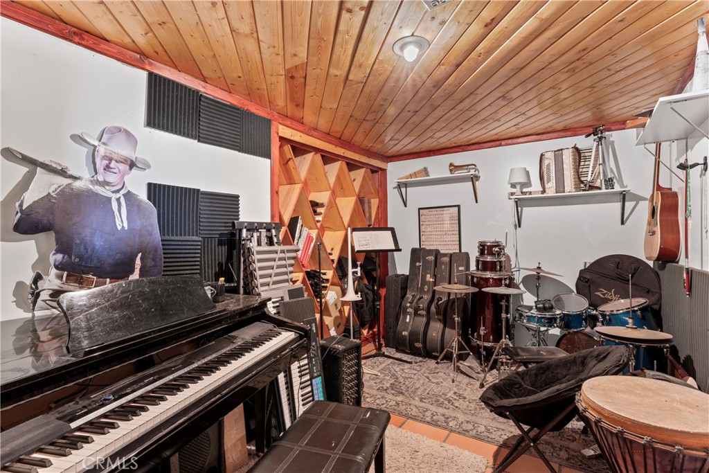 Green Valley Lake (GVLK) - Residential