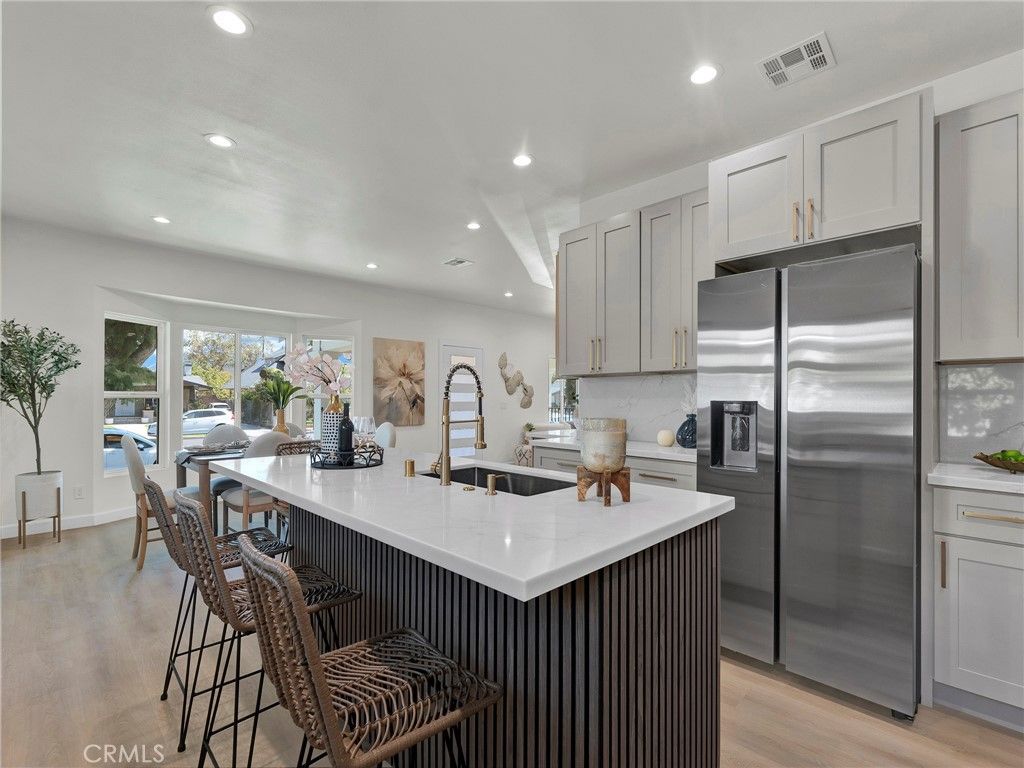 Photo of 2947 Dalton Ave, Los Angeles, CA 90018 (MLS # SR25227433)