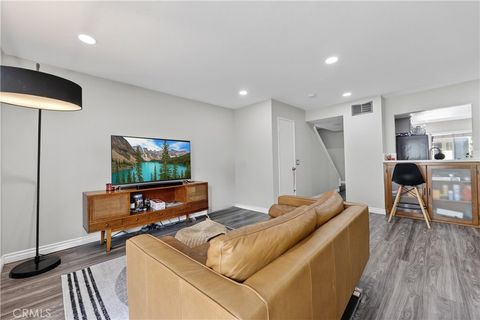 Photo of 8862 Ovieda Plz, Westminster, CA 92683 (MLS # PW25227042)