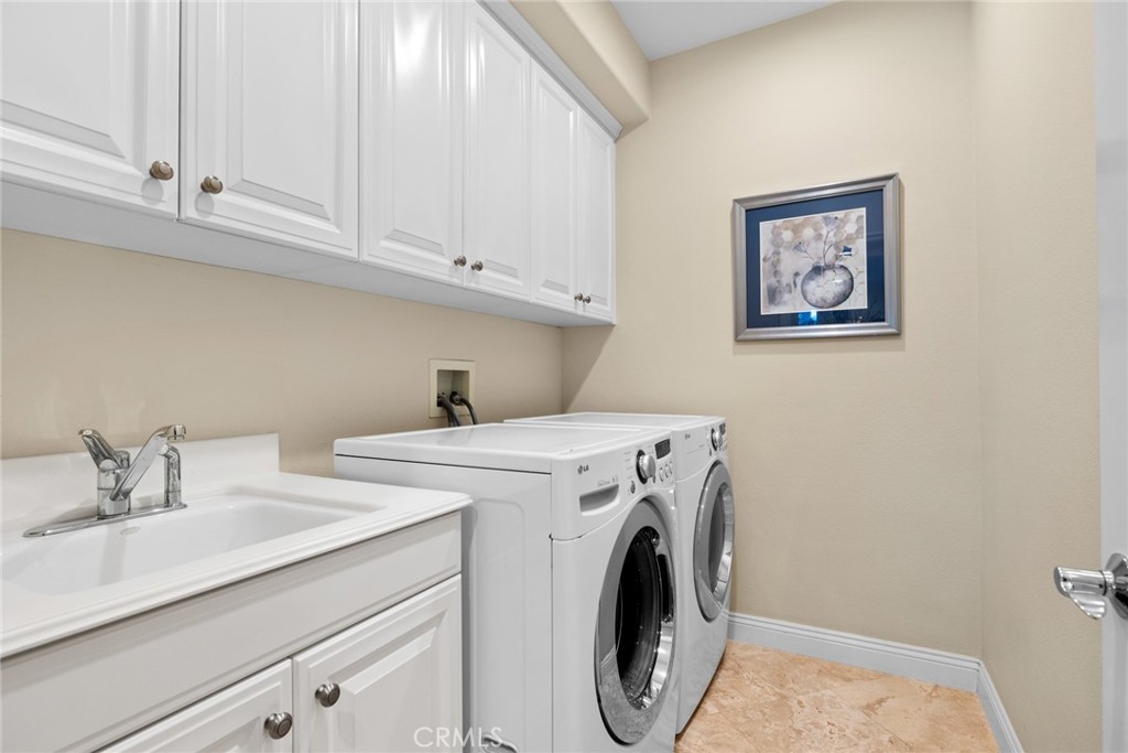 Ritz Pointe (RTZP) - Residential Lease