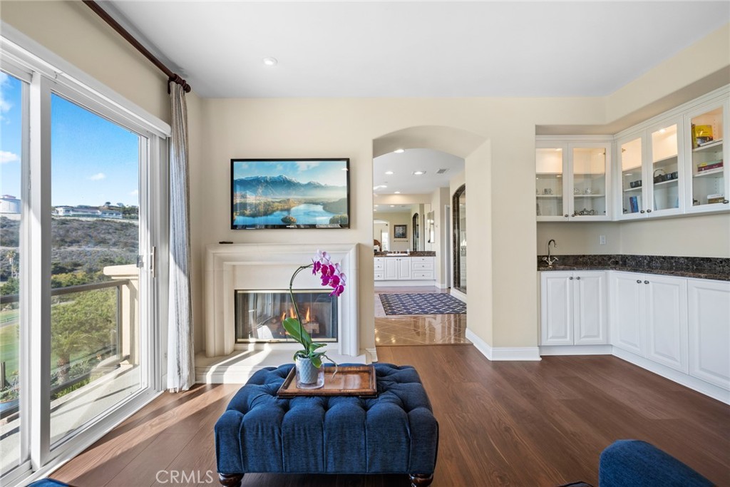 Ritz Pointe (RTZP) - Residential Lease