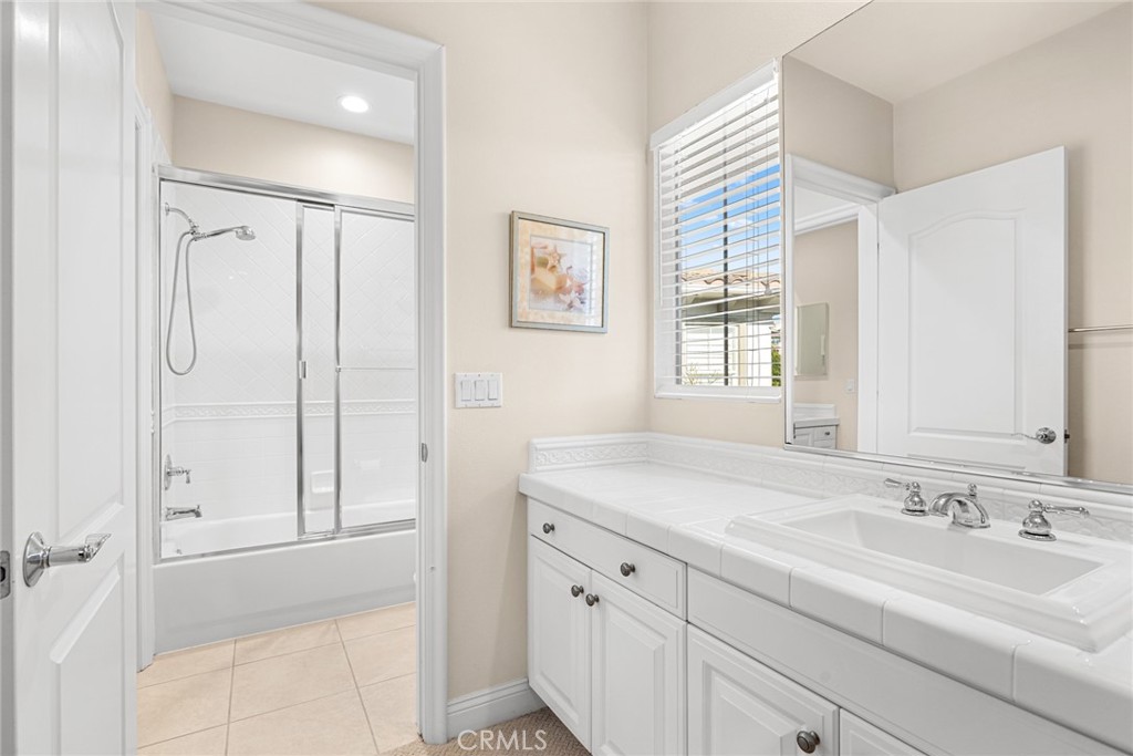 Ritz Pointe (RTZP) - Residential Lease