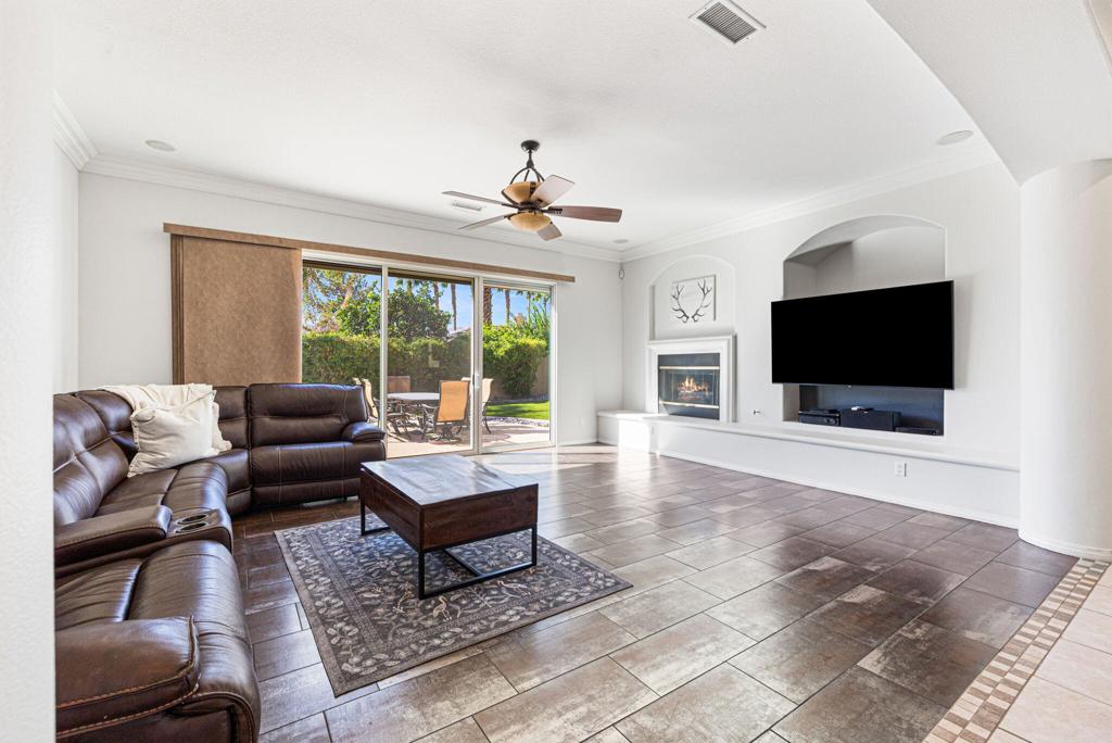 35104 Vista Del Aqua