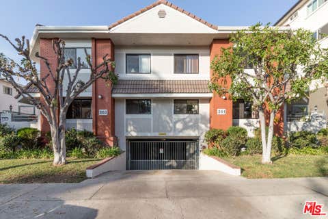 Photo of 301 W Loraine Street #8, Glendale, CA 91202 (MLS # 26870225)