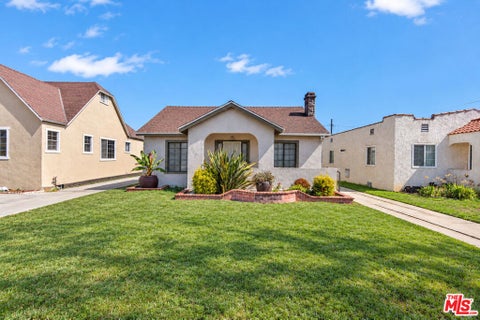 Photo of 6318 Eileen Avenue, Los Angeles, CA 90043 (MLS # 26997473)