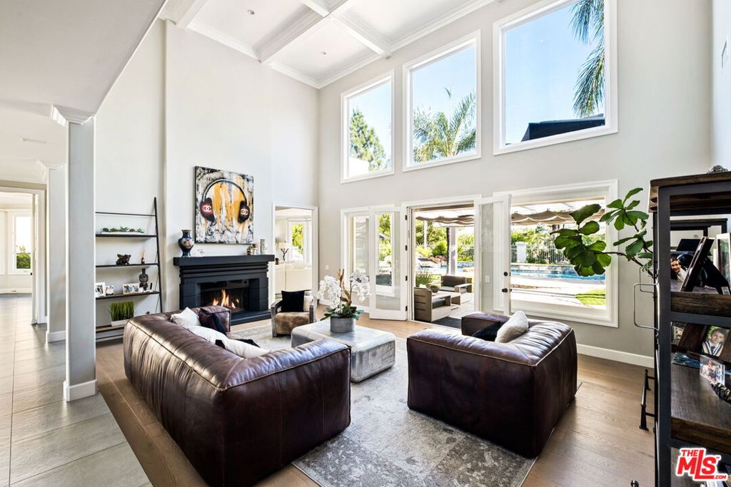 5325 Collingwood Circle