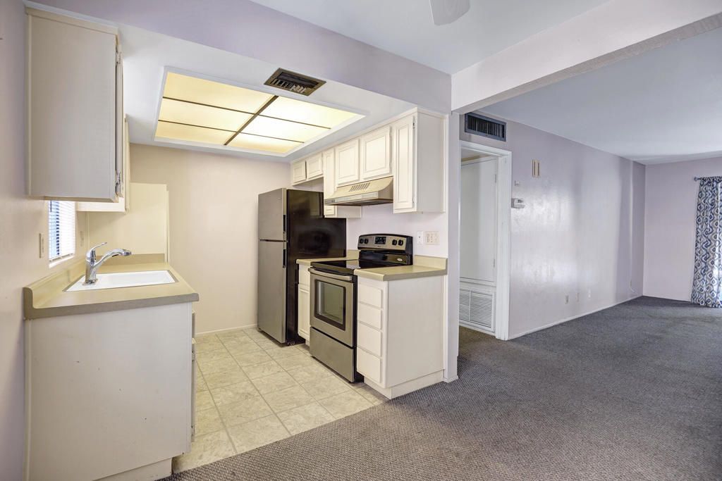 Photo of 1407 N Sunrise Way #18, Palm Springs, CA 92262 (MLS # 219140064DA)