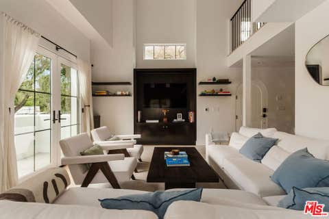 Photo of 1025 Euclid Street #101, Santa Monica, CA 90403 (MLS # 26873117)