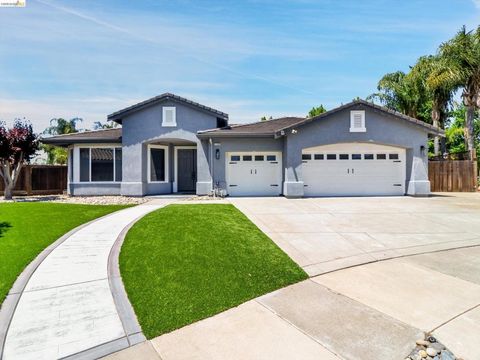 Photo of 1109 San Donato Ct, Brentwood, CA 94513 (MLS # 41130239)