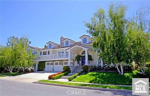 Photo of 18712 Via Palatino, Irvine, CA 92603 (MLS # TR26047175)