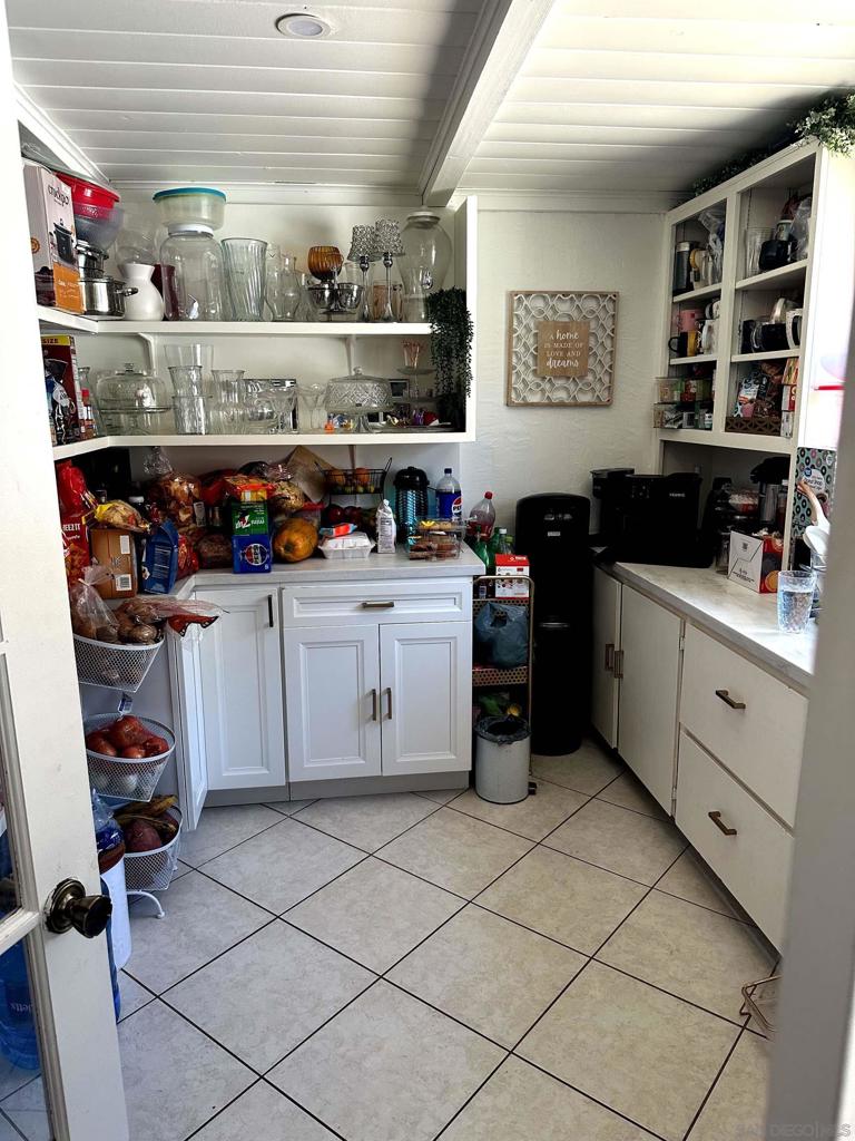 1722 TRESEDER CIRCLE