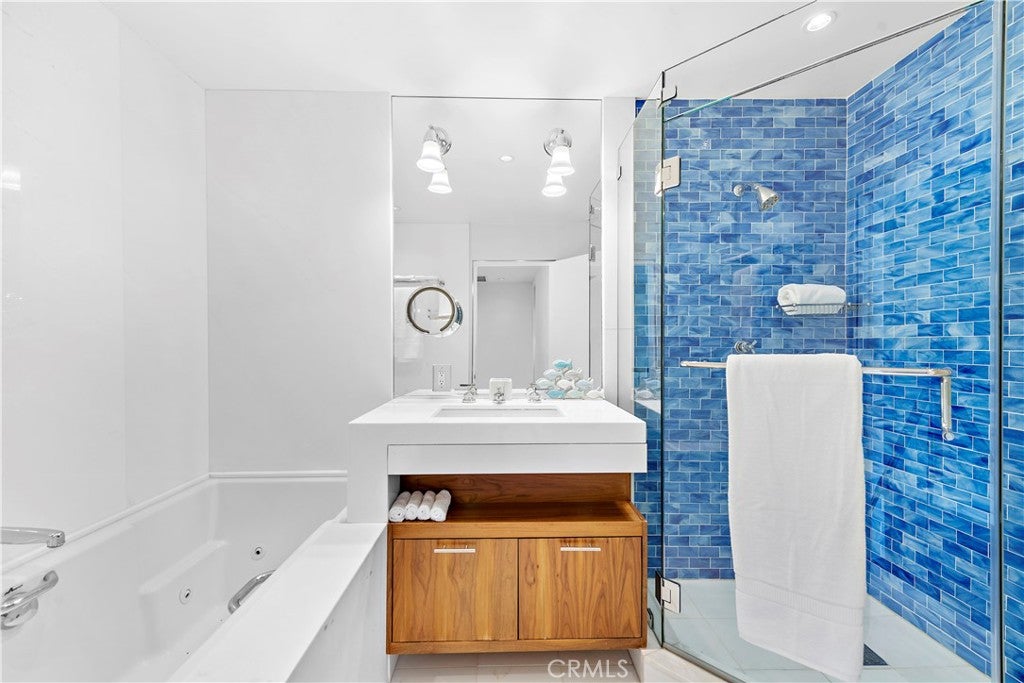 102 Blue Lagoon, Laguna Beach CA 92651 - Photo 17