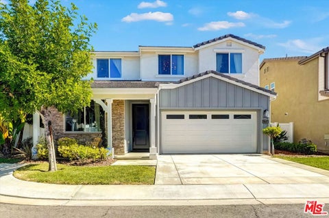 Photo of 6754 Rhea Court, Reseda, CA 91335 (MLS # 26999379)