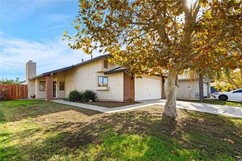 Photo of 13898 Red Mahogany Dr, Moreno Valley, CA 92553 (MLS # IV25266702)
