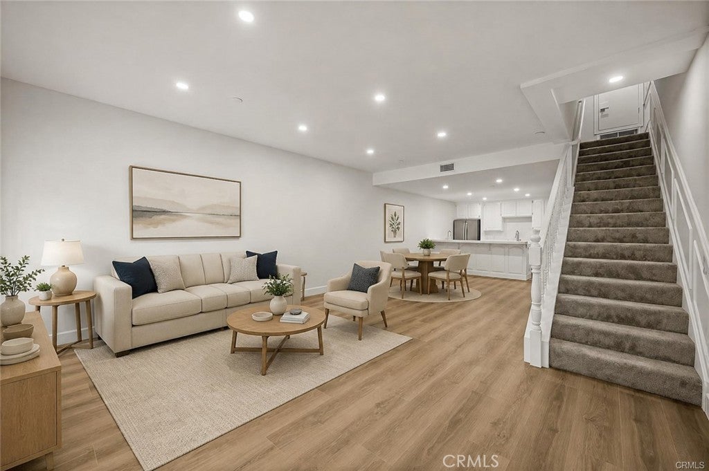 17200 NEWHOPE 31