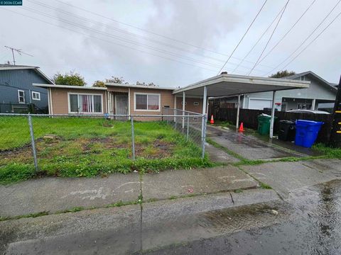 Photo of 604 604 Harrison Dr Dr, Richmond, CA 94806 (MLS # 41124219)