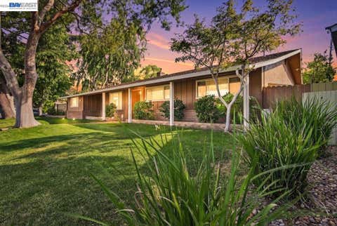 Photo of 1661 Beckner Ct CT, Concord, CA 94521 (MLS # 41144612)