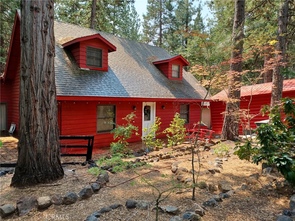 Perfect home for an experience Investor 3 bed 2 bath little over 1800 ft.².