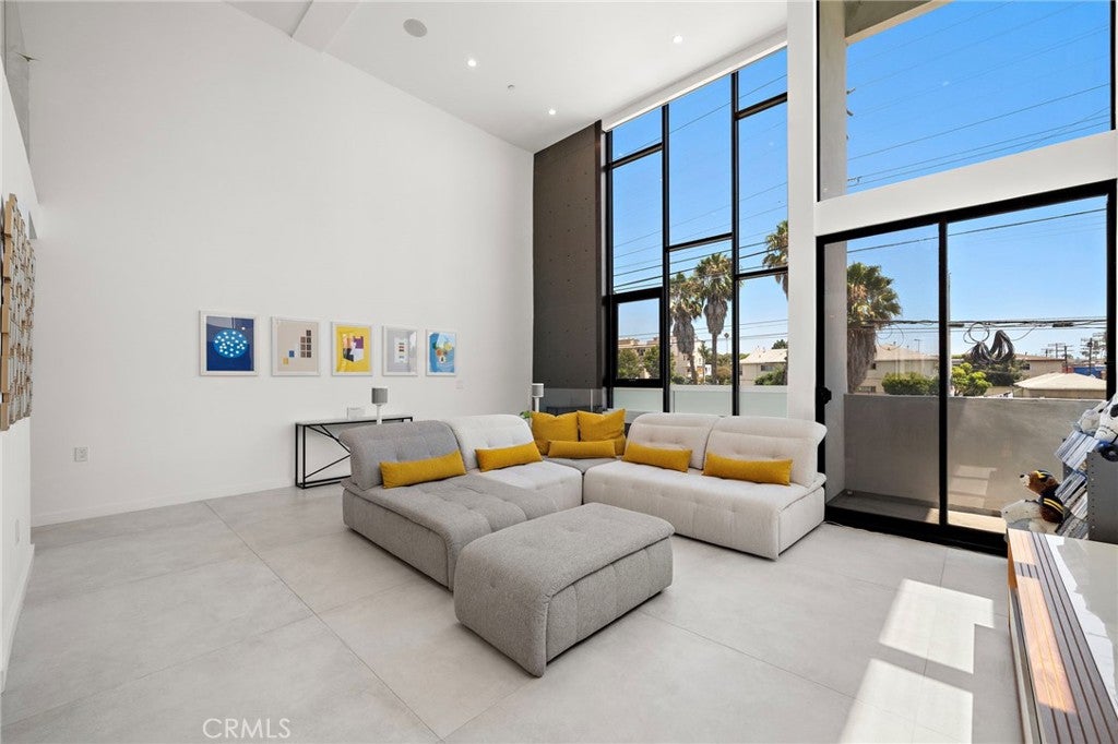 3859 S. Centinela Avenue AVE